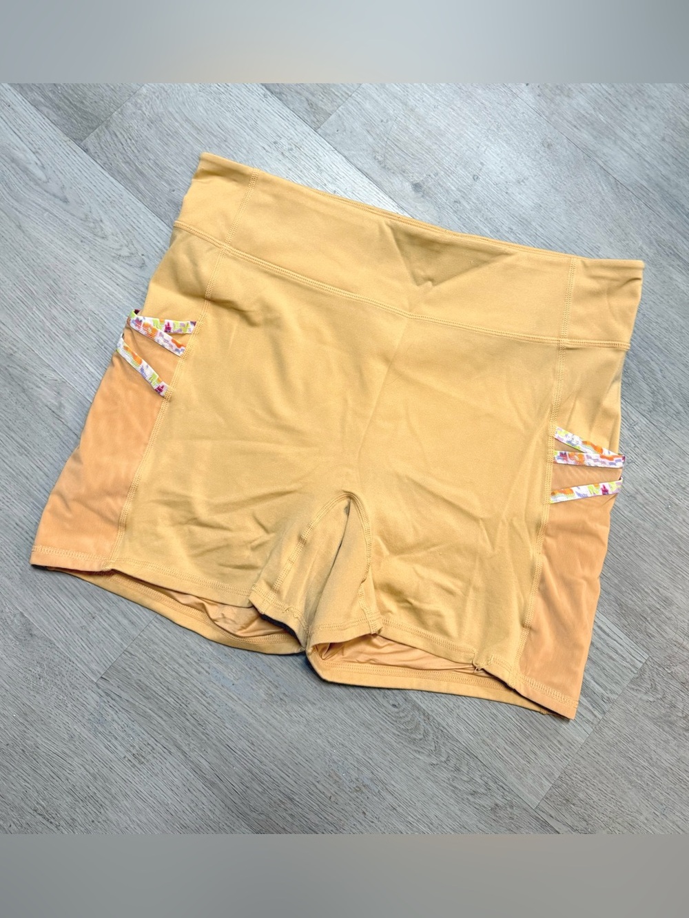 •FABLETICS• MOTION365 SHORTS